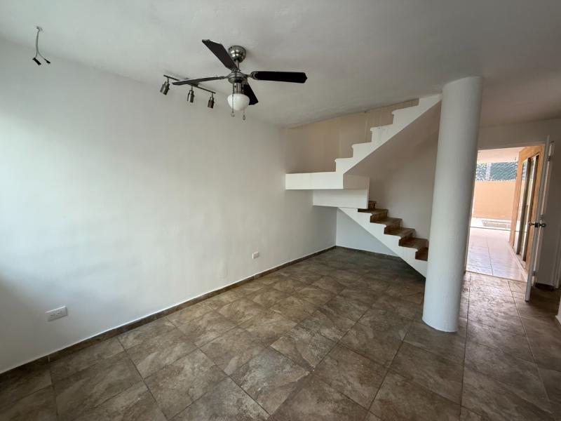 Venta de Casa sobre avenida fracc Las Américas