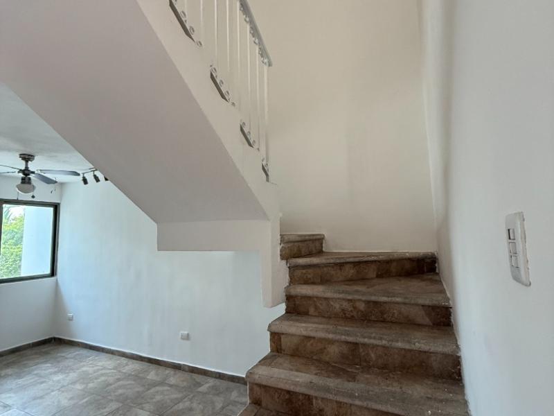 Venta de Casa sobre avenida fracc Las Américas