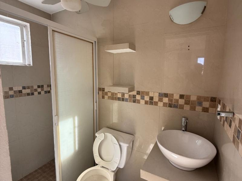 Venta de Casa sobre avenida fracc Las Américas