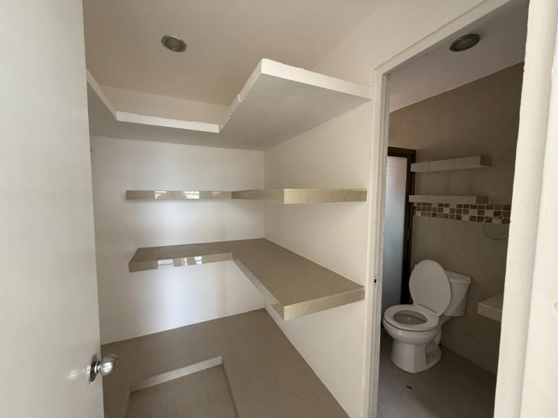 Venta de Casa sobre avenida fracc Las Américas
