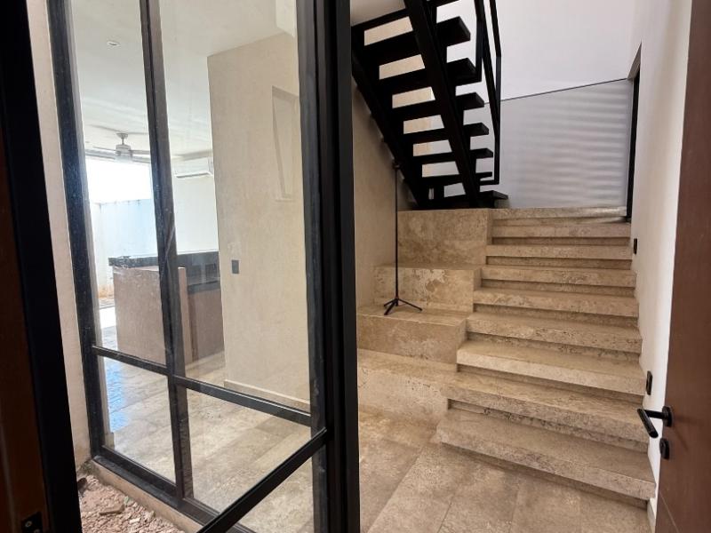VENTA DE TOWNHOUSE KOBA # 5 TEMOZON