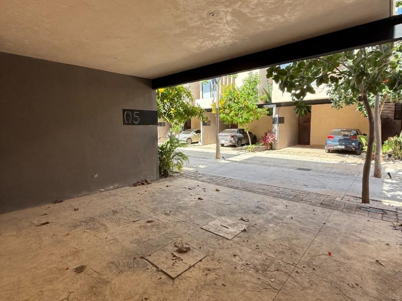 VENTA DE TOWNHOUSE KOBA # 5 TEMOZON