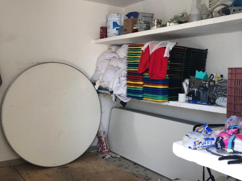 Venta de sala de fiestas sobre avenida, Caucel.