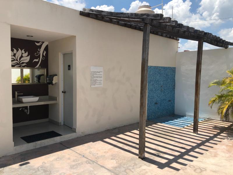 Venta de sala de fiestas sobre avenida, Caucel.