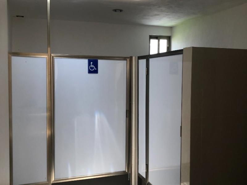 Venta de sala de fiestas sobre avenida, Caucel.